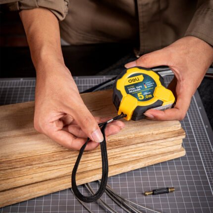 DELI SELF-LOCKING TAPE MEASURE 5MX19MM | EDL3796Y