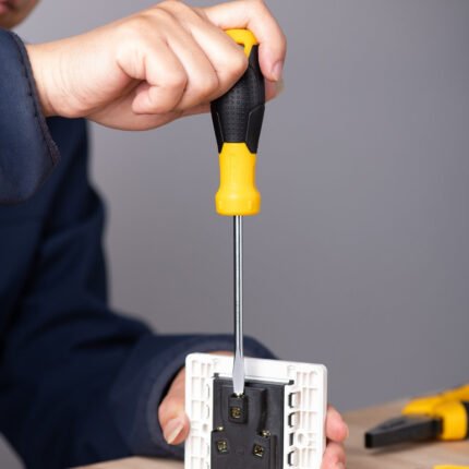 DELI SLOTTED SCREWDRIVER 5X125MM | EDL6351251