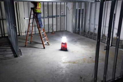 CORDLESS SITE LIGHT 18V (M18ONESLDP-O)