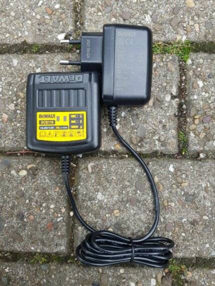DEWALT 10.8V-12V LITHIUM-ION BATTERY CHARGER | DCB110