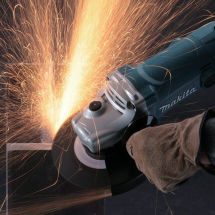 MAKITA GA7050 180MM ANGLE GRINDER