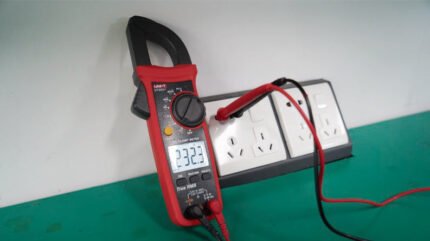 UNI-T 400A DIGITAL CLAMP METER | UT202+